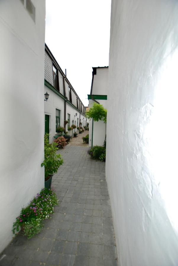 Historical Miniature House In The Heart Of * Antuérpia